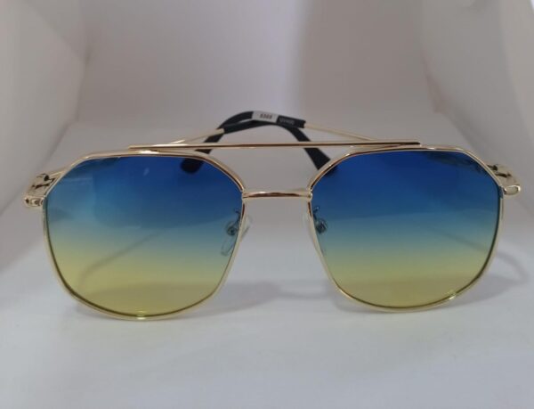 Óculos em Metal Dourado com lente degradê azul/amarelo - F394 - Image 2